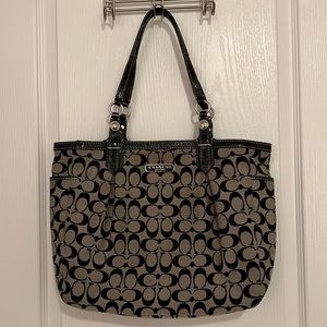 Authentic COACH Shoulder Tote